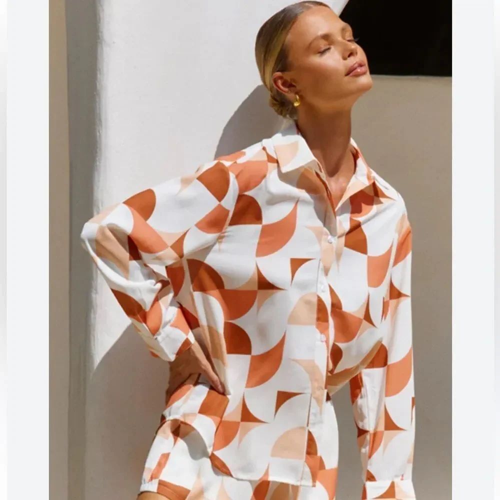 Petal + Pup Puff Sleeve Geometric Contemporary Orange Peach Blouse NEW